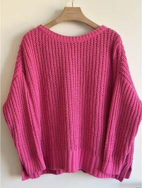 American Eagle Oversized Chenille Crewneck Sweater Hot Pink Chunky Knit Size M